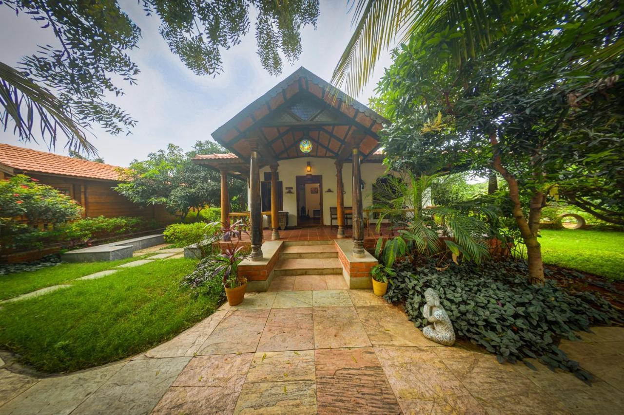 Brown Town Resort & Spa حيدر أباد المظهر الخارجي الصورة