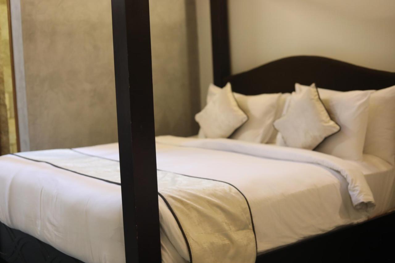 Brown Town Resort & Spa حيدر أباد المظهر الخارجي الصورة