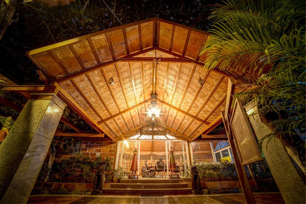 Brown Town Resort & Spa حيدر أباد المظهر الخارجي الصورة