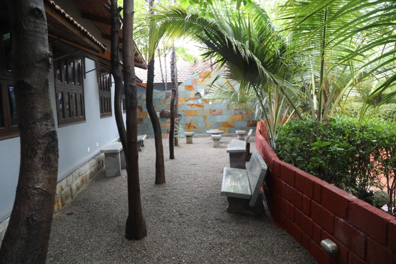 Brown Town Resort & Spa حيدر أباد المظهر الخارجي الصورة
