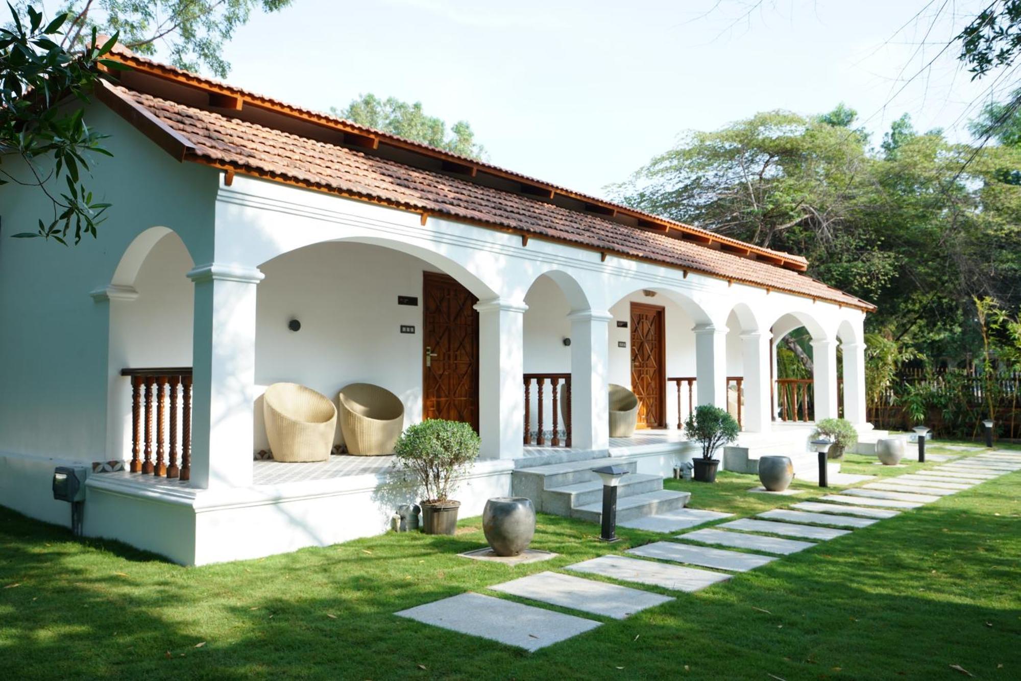 Brown Town Resort & Spa حيدر أباد المظهر الخارجي الصورة