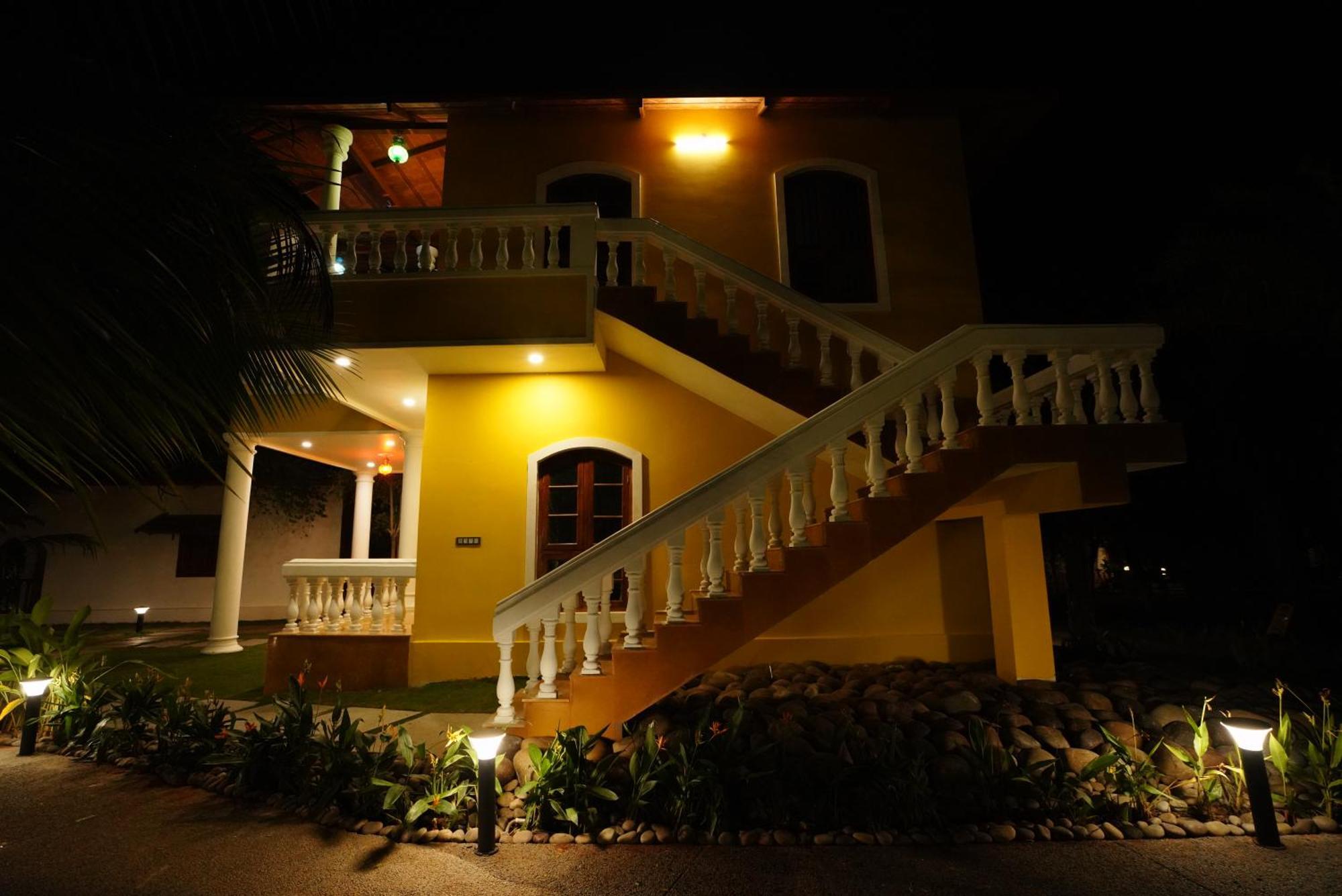 Brown Town Resort & Spa حيدر أباد المظهر الخارجي الصورة