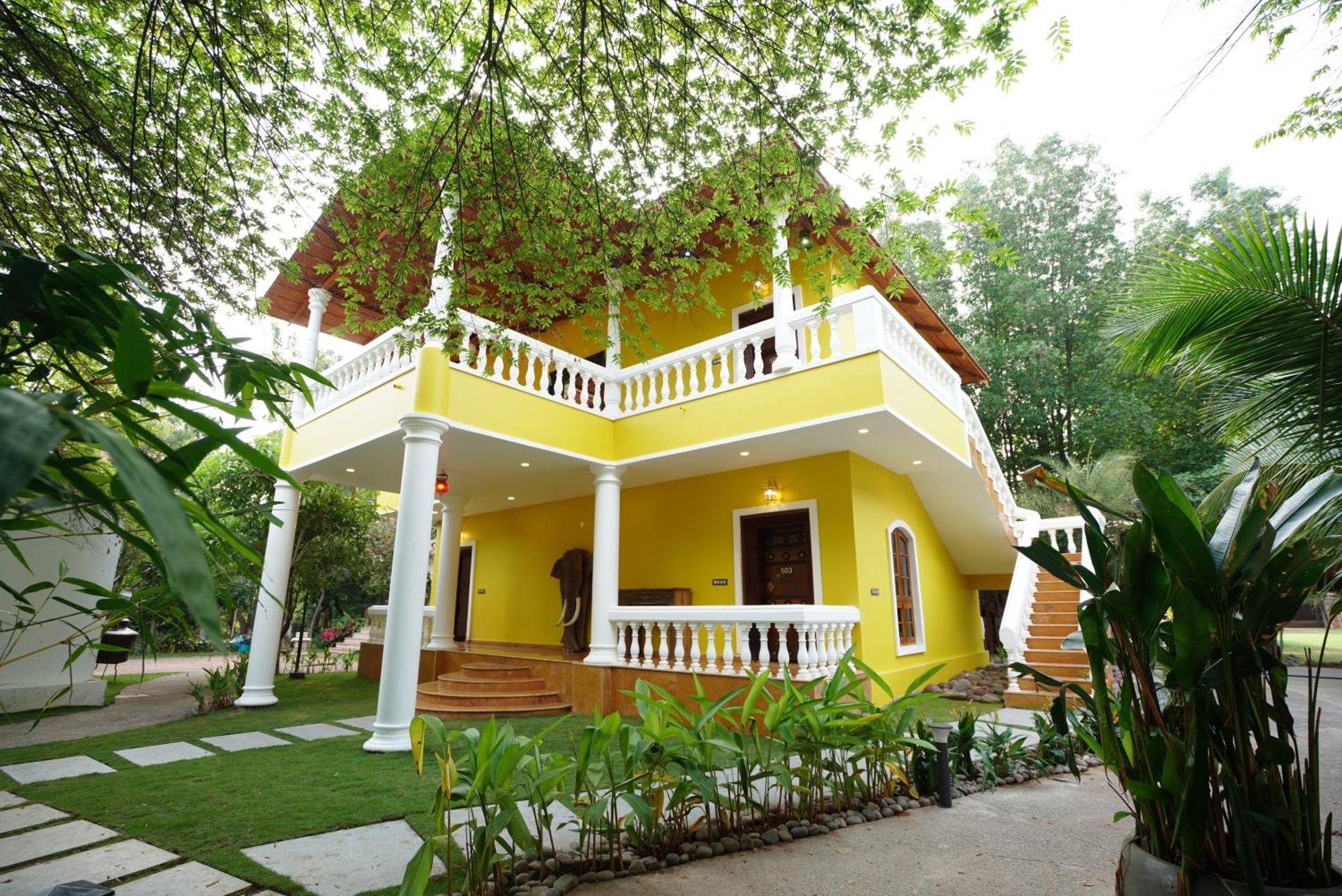 Brown Town Resort & Spa حيدر أباد المظهر الخارجي الصورة